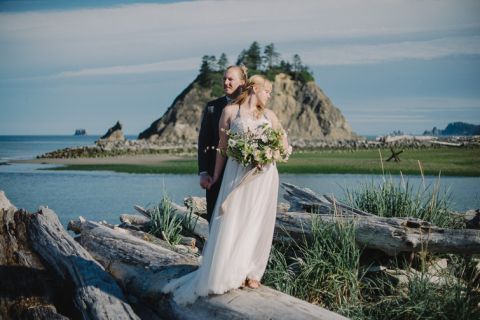 la-push-washington-coast-elopement-wedding-sasha-wyatt-123-of-3041(pp_w480_h320) La Push Elopement Inspiration - Sasha + Wyatt Weddings 