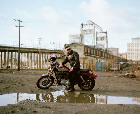 motorcyle-lifestyle-portraits-tacoma-anthony-9-of-9(pp_w480_h391) Tacoma Motorcycle Lifestyle Portraits - Anthony Lifestyle Portraits 
